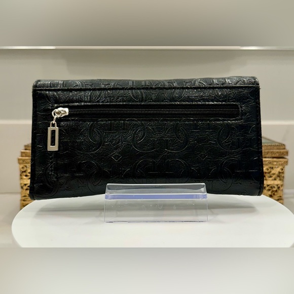 Guess - Black Embossed Tri-Fold Wallet - VGUC - Picture 6 of 17